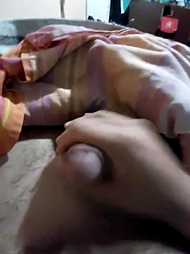 Snapshot of Camilo-31RI chatting on February 15, 2026, 1:09 pm Camilo-31RI online show from February 15, 2026, 1:09 pm