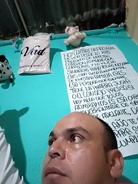 Snapshot of Camilo-31RI chatting on February 18, 2026, 1:01 am Camilo-31RI online show from February 18, 2026, 1:01 am