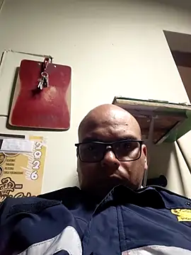 Camilo-31RI online show from April 13, 2026, 11:54 pm