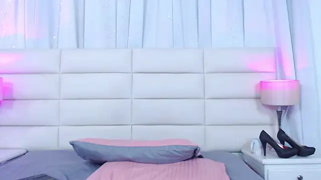 MafeeRoss online show from January 28, 2025, 3:57 pm