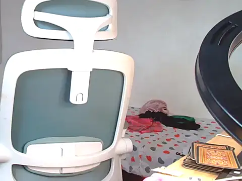 Snapshot of Sassa_69 chatting on September 30, 2025, 2:44 pm Sassa 69 online show from September 30, 2025, 2:44 pm