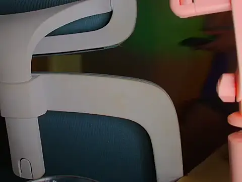 Snapshot of Sassa_69 chatting on January 9, 2026, 12:24 am Sassa 69 online show from January 9, 2026, 12:24 am