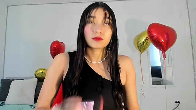 Maia W10 online show from February 24, 2025, 12:37 pm