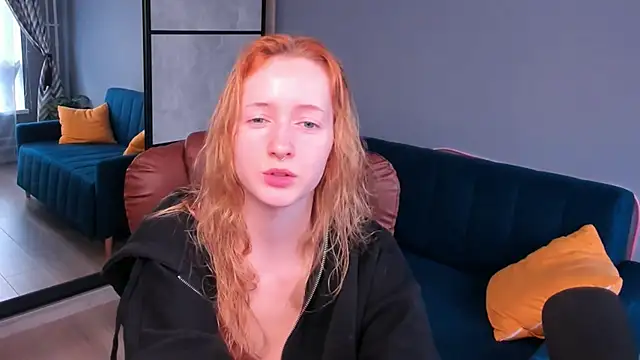 Snapshot of OddlyFamiliar chatting on January 30, 2025, 12:59 pm OddlyFamiliar online show from January 30, 2025, 12:59 pm