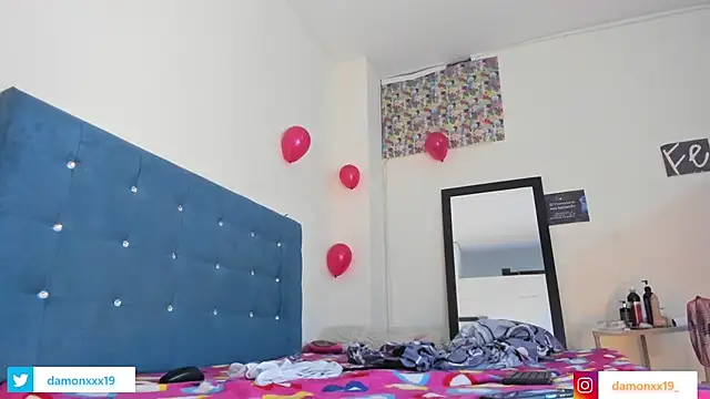 daamonxxx19 online show from February 16, 2025, 7:27 pm