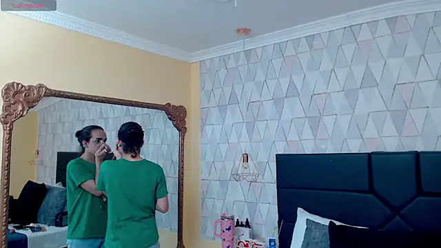 JustinePerry online show from February 27, 2025, 3:58 am