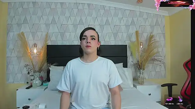 JustinePerry online show from February 11, 2026, 4:17 am