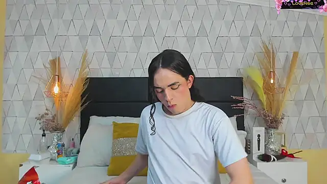 JustinePerry online show from March 9, 2026, 4:27 am