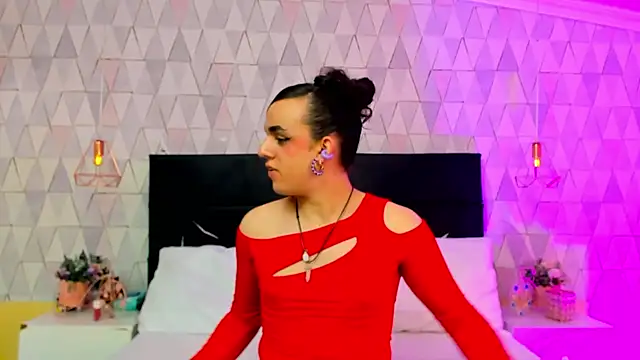 JustinePerry online show from April 13, 2026, 3:45 am