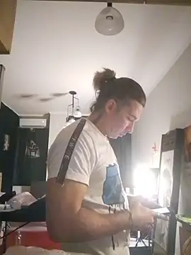 Lovely milk online show from January 6, 2025, 4:13 pm