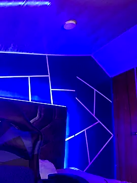 angel natural online show from September 8, 2025, 7:35 pm