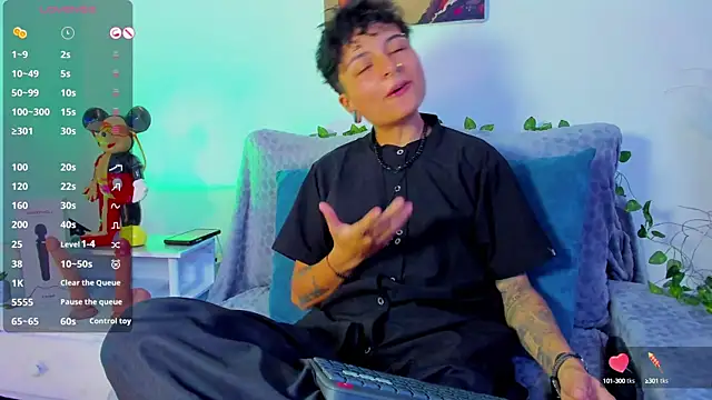 Snapshot of ZuryRamirez_ chatting on January 30, 2025, 2:15 pm ZuryRamirez online show from January 30, 2025, 2:15 pm