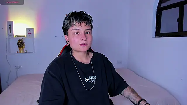 ZuryRamirez  online show from June 8, 2026, 8:53 pm