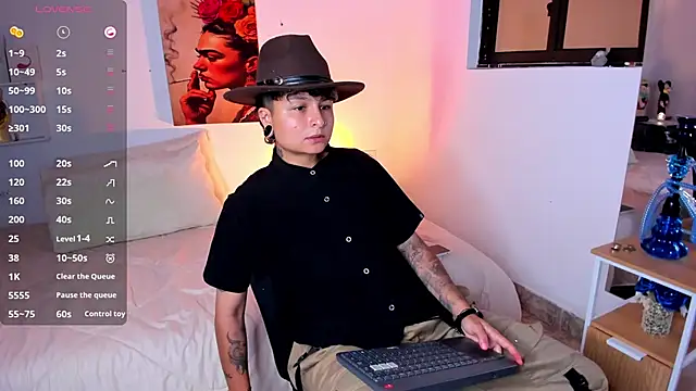 ZuryRamirez  online show from June 16, 2026, 4:59 am