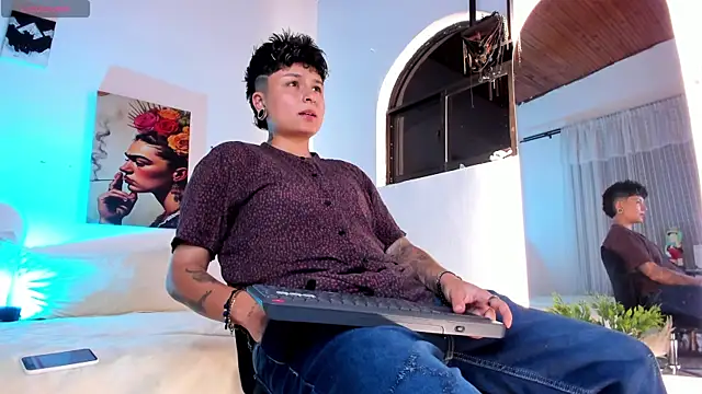ZuryRamirez  online show from July 10, 2026, 12:04 am