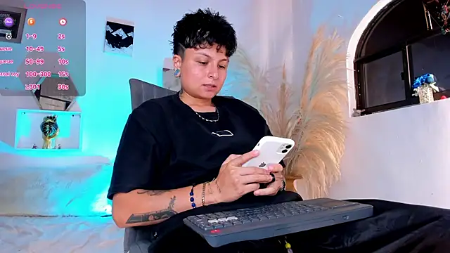 ZuryRamirez  online show from July 26, 2026, 8:16 pm