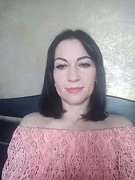 FireLily332 online show from January 19, 2025, 11:01 am