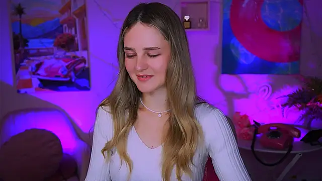 DeboraLarson online show from December 25, 2024, 4:12 am