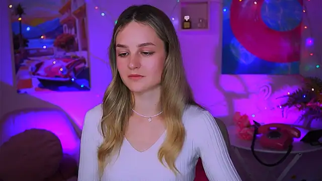 DeboraLarson online show from December 25, 2024, 7:14 am