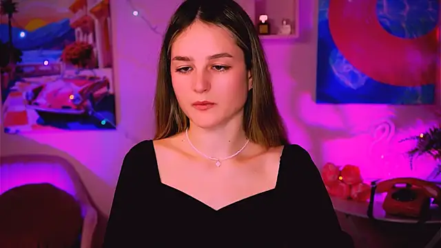 DeboraLarson online show from January 6, 2025, 3:53 am