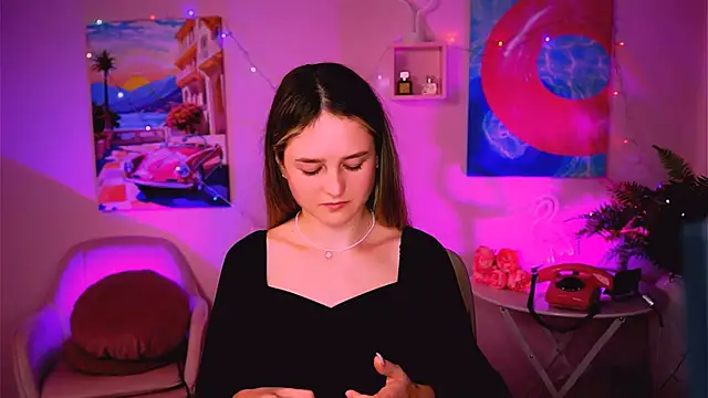 DeboraLarson online show from January 6, 2025, 6:58 am