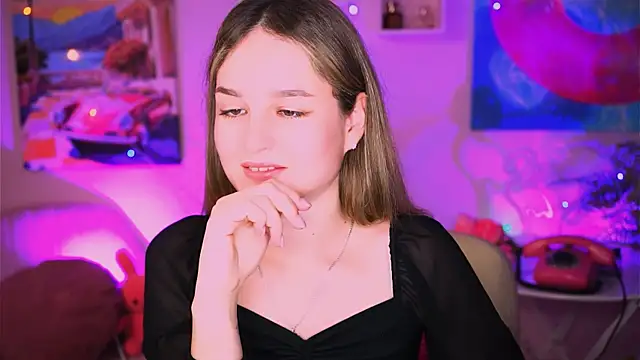 DeboraLarson online show from February 1, 2025, 7:34 pm