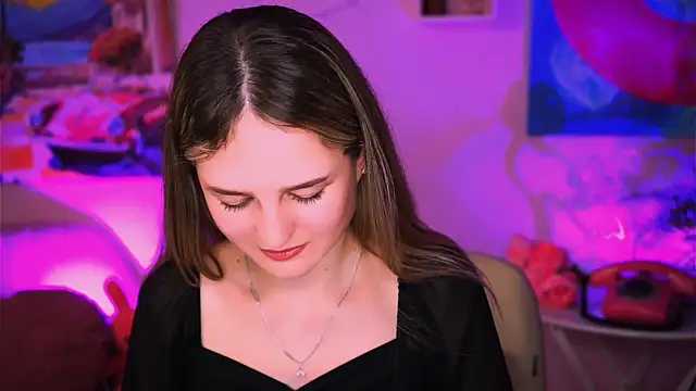 DeboraLarson online show from February 1, 2025, 10:44 pm