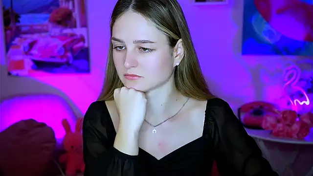 DeboraLarson online show from February 11, 2025, 3:29 am