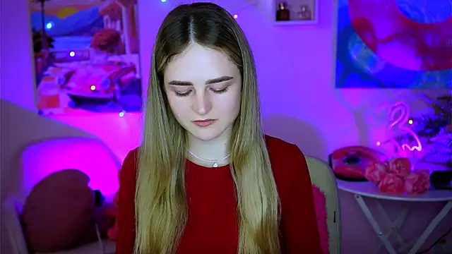 DeboraLarson online show from February 14, 2025, 4:04 am