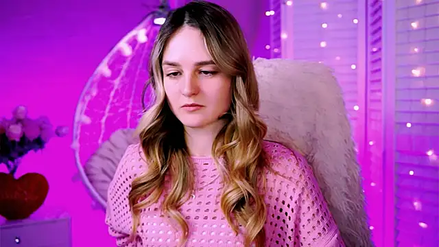 DeboraLarson online show from February 25, 2025, 9:46 pm