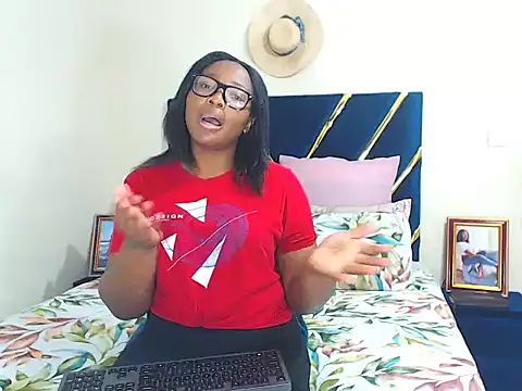 Snapshot of veronica1xxx chatting on September 27, 2025, 6:35 pm veronica1xxx online show from September 27, 2025, 6:35 pm