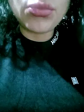 Snapshot of Kasandra02 chatting on February 9, 2025, 6:11 am Kasandra02 online show from February 9, 2025, 6:11 am