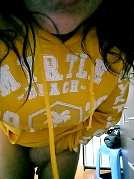 Snapshot of Kasandra02 chatting on September 23, 2025, 3:31 am Kasandra02 online show from September 23, 2025, 3:31 am