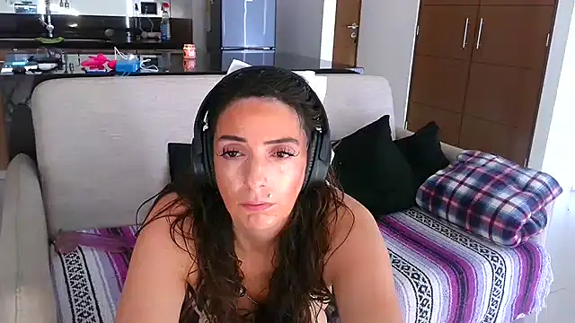 Snapshot of loveattack chatting on December 29, 2024, 9:41 pm loveattack online show from December 29, 2024, 9:41 pm