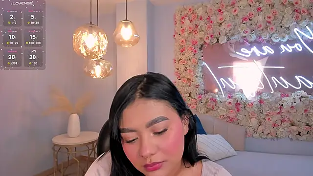 GabriellaLee online show from November 21, 2025, 2:32 am