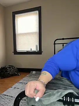 tillymarie34 online show from December 17, 2025, 6:03 pm