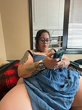 Snapshot of tillymarie34 chatting on May 26, 2026, 3:24 am tillymarie34 online show from May 26, 2026, 3:24 am