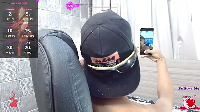 loistwink  online show from January 23, 2025, 3:58 am