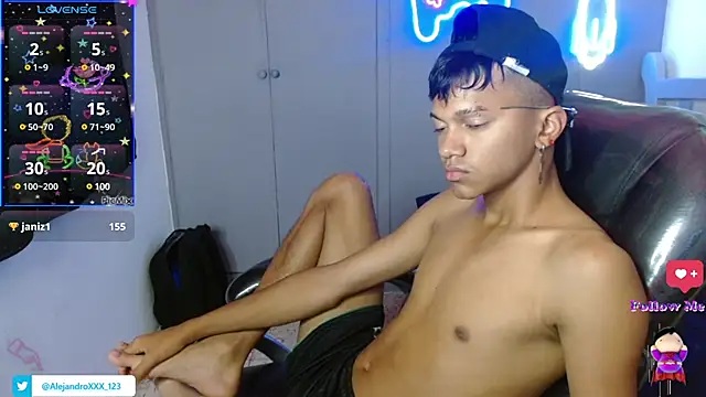 loistwink  online show from February 20, 2025, 9:00 am