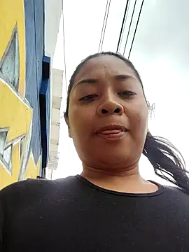 Snapshot of aisha_brownn chatting on December 1, 2025, 7:08 pm aisha brownn online show from December 1, 2025, 7:08 pm