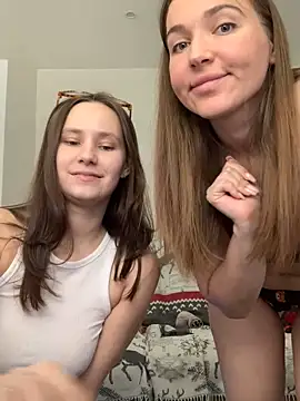 HotCaramellsTV online show from December 8, 2024, 1:14 pm