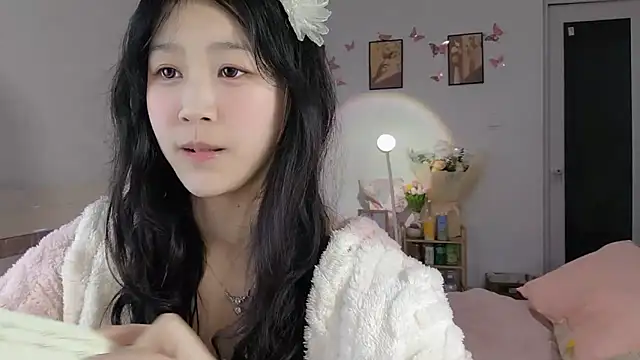 Luminous163 online show from March 4, 2025, 2:21 pm