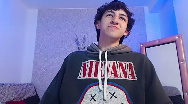 Kerverr  online show from February 19, 2025, 1:28 pm