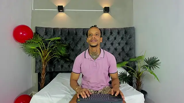 Snapshot of Salomon_koude chatting on April 17, 2026, 2:47 am Salomon koude online show from April 17, 2026, 2:47 am