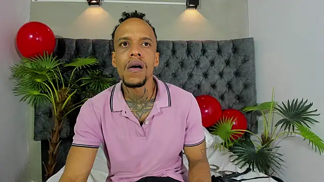 Snapshot of Salomon_koude chatting on April 18, 2026, 4:49 am Salomon koude online show from April 18, 2026, 4:49 am