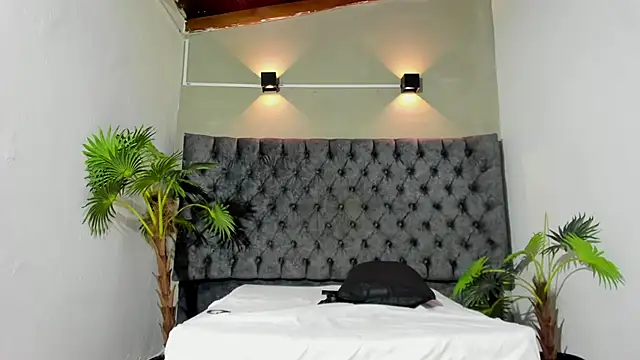 Snapshot of Salomon_koude chatting on May 13, 2026, 1:36 am Salomon koude online show from May 13, 2026, 1:36 am