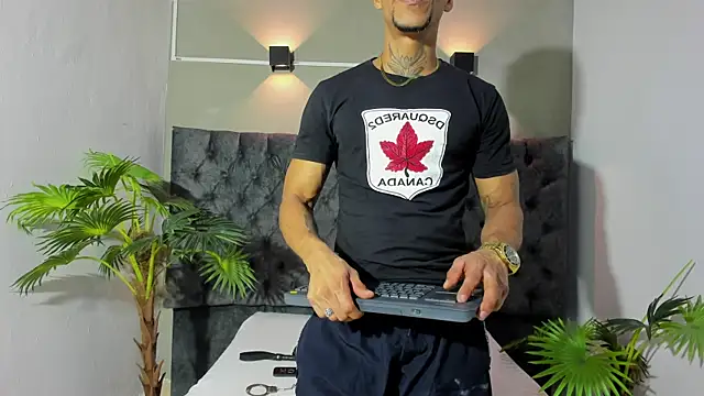 Snapshot of Salomon_koude chatting on May 15, 2026, 2:18 am Salomon koude online show from May 15, 2026, 2:18 am