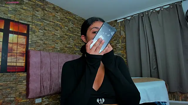 viktorya xue online show from March 10, 2025, 11:32 am