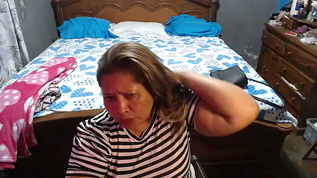 Snapshot of CANDYSWEET51 chatting on March 7, 2025, 5:28 pm CANDYSWEET51 online show from March 7, 2025, 5:28 pm