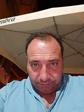 Snapshot of gladieitore chatting on July 17, 2026, 1:12 am gladieitore online show from July 17, 2026, 1:12 am